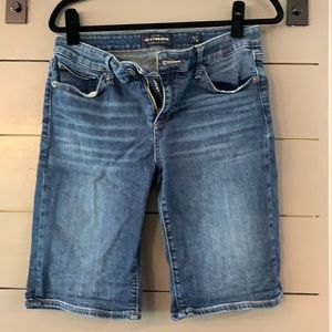 Lucky brand stretch Bermuda jean shorts